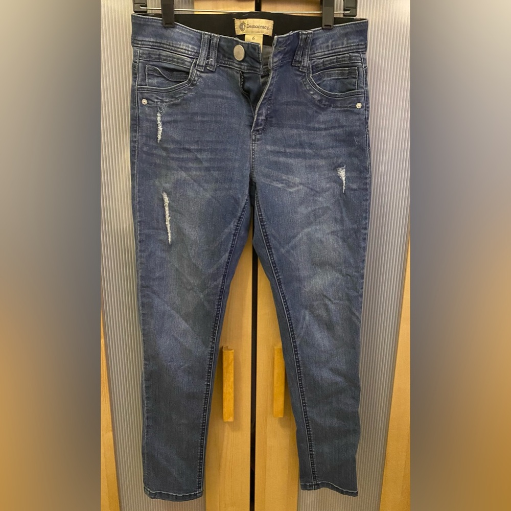 Democracy skinny jeans with ab technology in blue color Size 6